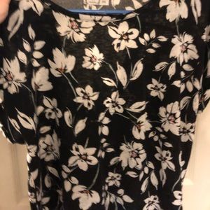 Floral medium blouse